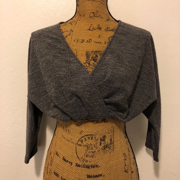 Forever 21 Tops - FOREVER 21 Crop Top